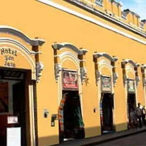 ** Hotel San Jose Mexico