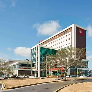 Отель Ibis Centro